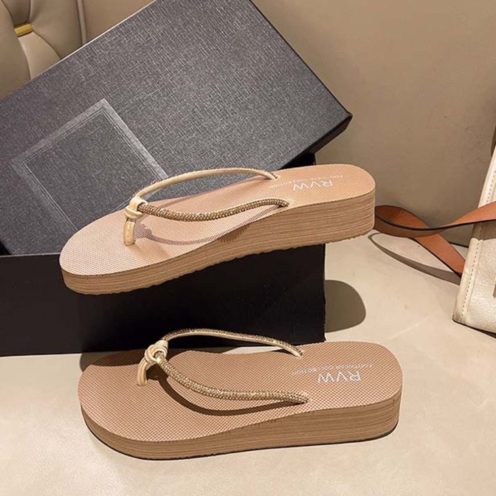 Fashion PVC Crystal Flip Flops - Women Shoes Waterproof 评论和价格