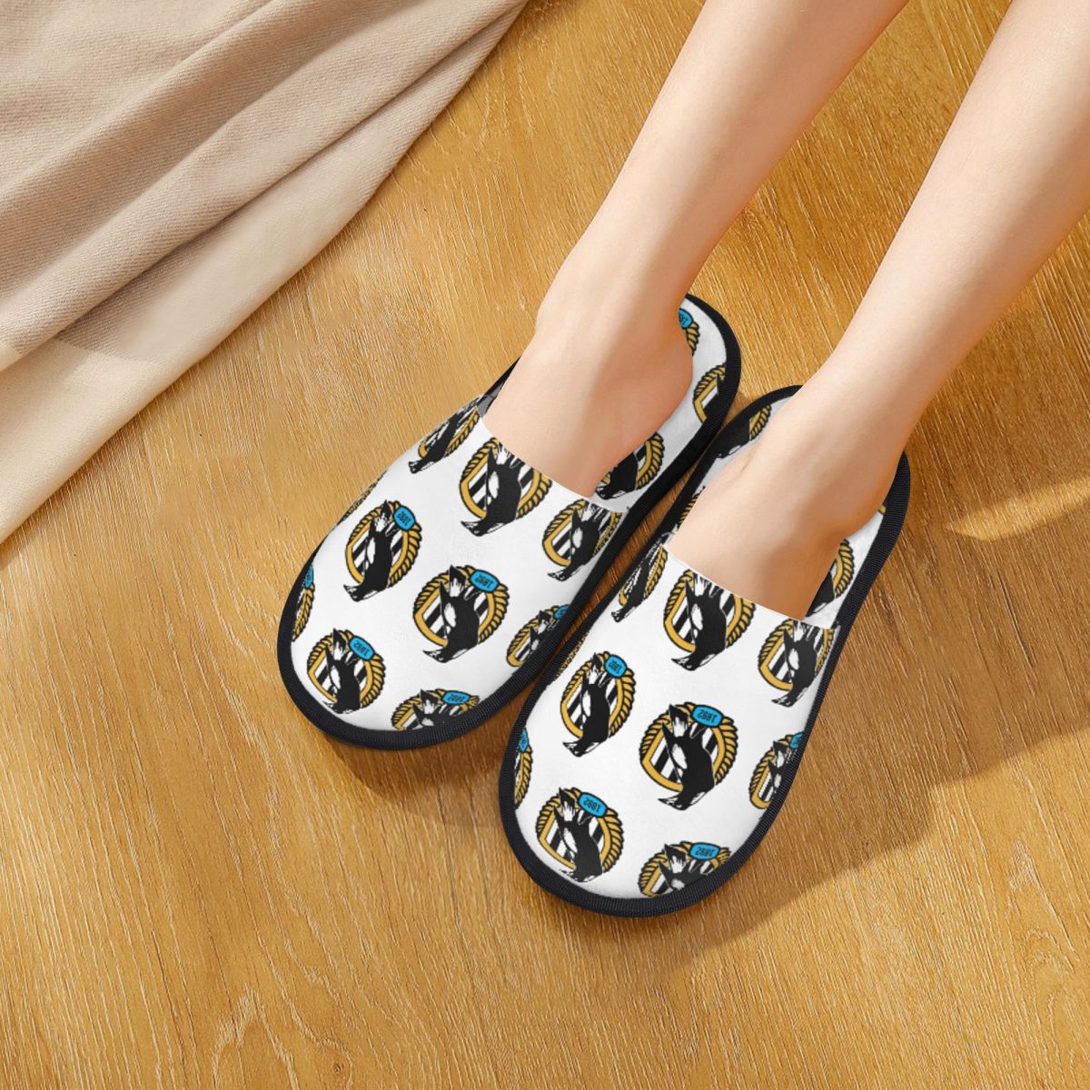 Custom Newcastle United Logo A - Women Shoes Logo 评论和价格
