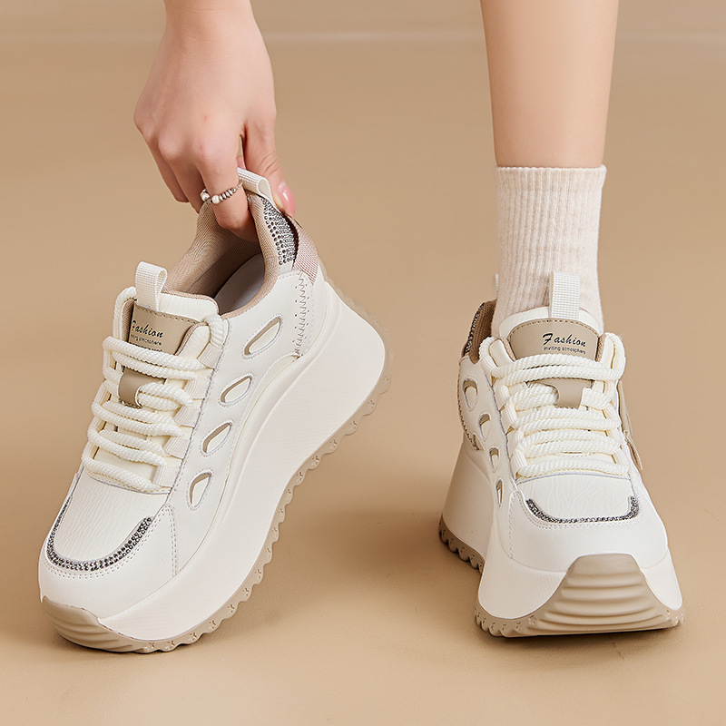 2025 New  8.5cm Platform Sneak - Wedge Heeled Sneaker 评论和价格
